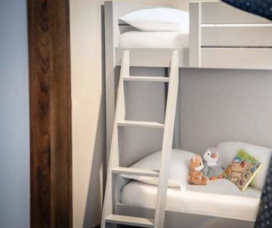 Amber Springs Hotel - Family bunk room
